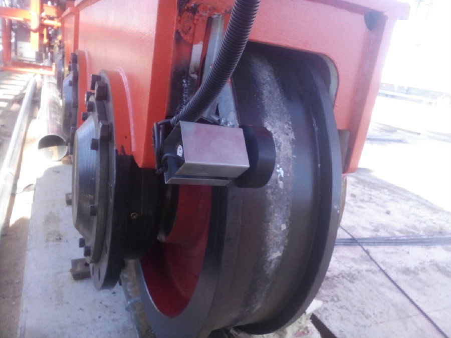 內(nèi)蒙古蘭石門式起重機安全監(jiān)控系統(tǒng)現(xiàn)場安裝圖十六